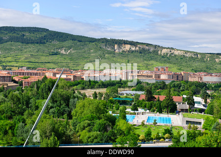 Vues à l'extérieur de la Citadelle Forteresse, remparts de la ville de nouveaux appartements, maisons et collines environnantes, Pampelune, Navarre, Espagne,Iruna Banque D'Images