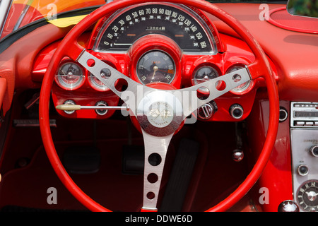 Le siège du conducteur, voiture de sport Chevrolet Corvette (C1) Banque D'Images