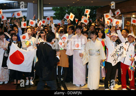 Tokyo, Japon. 7e août, 2013. Fans du Japon, le 7 septembre 2013 : Tokyo 2020 Comité Bib à partir pour la présentation à l'hôtel Sheraton de Buenos Aires, Argentine, le Crédit : YUTAKA/AFLO SPORT/Alamy Live News Banque D'Images
