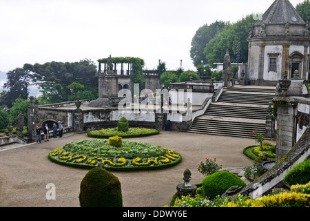 Bom Jesus de Monte StepsThis,sur la colline de la chapelle dédiée à la Sainte Croix a été reconstruite au 15ème/6ème siècles.Braga, Portugal Banque D'Images