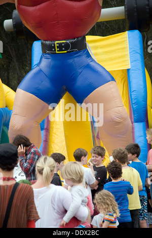 Fête annuelle de l'école primaire de l'Australie et de carnaval dans Avalon,Sydney Banque D'Images