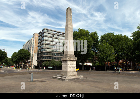 Obélisque du St George's Circus, Southwark, Londres, Angleterre, Royaume-Uni. Banque D'Images