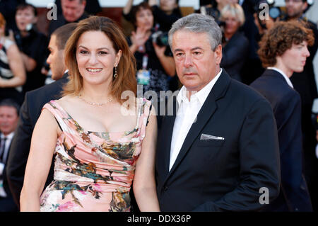 Venise, Italie. 07Th Nov, 2013. L'actrice Martina Gedeck et mari directeur Markus Imboden participant à la soirée de clôture du 70e Festival International du Film de Venise le 07 septembre 2013 : dpa Crédit photo alliance/Alamy Live News Banque D'Images