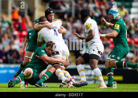 Leicester, Royaume-Uni. Sep 8, 2013. Action de la Aviva Premiership match entre Leicester Tigers et Worcester Warriors joué à Welford Road, Leicester Crédit : Graham Wilson/Alamy Live News Banque D'Images