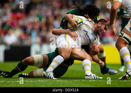 Leicester, Royaume-Uni. Sep 8, 2013. Action de la Aviva Premiership match entre Leicester Tigers et Worcester Warriors joué à Welford Road, Leicester Crédit : Graham Wilson/Alamy Live News Banque D'Images