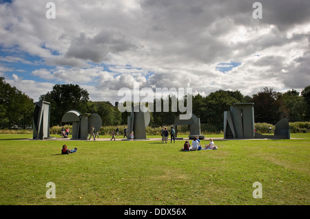 Travailler par Sir Anthony Caro au Yorkshire Sculpture Park Banque D'Images