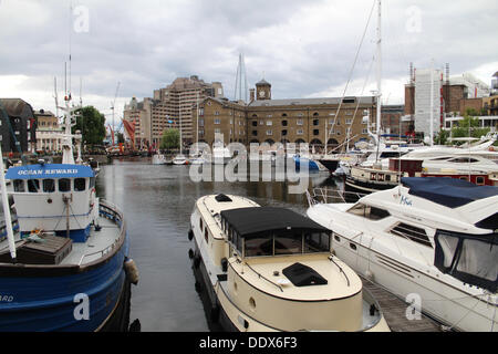 St Katharine Docks Classic Boat Festival. Cette année marque la 5ème année de participation à la Thames Festival. La St Katharine Docks Classic Boat Festival se déroule du 7 au 15 septembre 2013. Credit : Ashok Saxena/Alamy Live News Banque D'Images