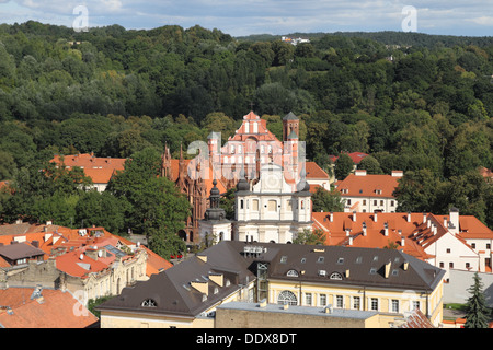 Des vues sur la vieille ville de Vilnius - St. et Bernardine Églises Banque D'Images