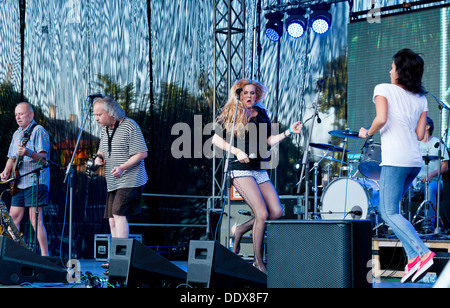 Groupe de rock tchèque Hudba Praha, 7 août 2013 : Fête des vendanges - Dočesná, ville de Žatec Banque D'Images