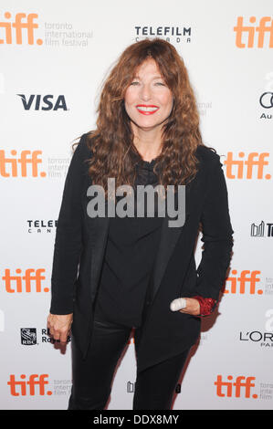 Toronto, Ontario, Canada. 7e août, 2013. L'actrice Catherine Keener arrive à l 'une chanson peut vous sauver la vie ?' pendant la premiere 2013 Toronto International Film Festival à Princess of Wales Theatre Le 7 septembre 2013 à Toronto, Canada Crédit : Igor/Vidyashev ZUMAPRESS.com/Alamy Live News Banque D'Images