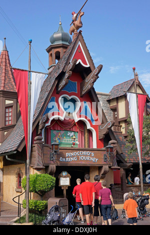 Pinocchio's Daring Journey, Pinocchio Ride, Disneyland, Anaheim, Californie Banque D'Images