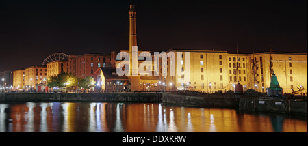 Albert Dock Liverpool Merseyside , Nuit , Angleterre , Royaume-Uni heure bleue Banque D'Images