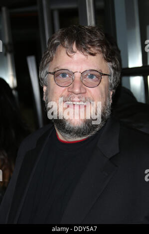 Toronto, Canada. Sep 9, 2013. Réalisateur mexicain Guillermo Del Toro assiste à la première de "gravité" au cours de la 38e conférence annuelle de Toronto International Film Festival aka TIFF au Princess of Wales Theatre à Toronto, Canada, le 08 septembre 2013. Photo : Hubert Boesl/dpa/Alamy Live News Banque D'Images