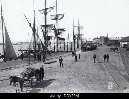 Le port, Landskrona, Suède, c1900. Artiste : Inconnu Banque D'Images