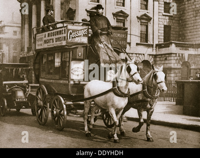 Omnibus de Londres, au début du xxe siècle. Artiste : Inconnu Banque D'Images