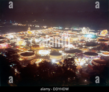Goose Fair, Forest Recreation Ground, Nottingham, Nottinghamshire, 1973. Artiste : Nous Middleton & Fils Banque D'Images