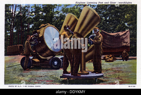 Poste d'écoute d'aéronefs et des projecteurs, USA, Géant 1941. Artiste : US Army Signal Corps Banque D'Images