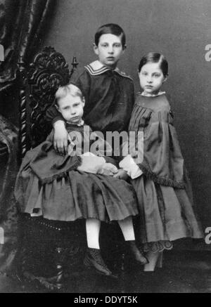 Les trois premiers enfants du Grand-duc Konstantin Nikolaïevitch de Russie, c1860-c1861. Artiste : Inconnu Banque D'Images