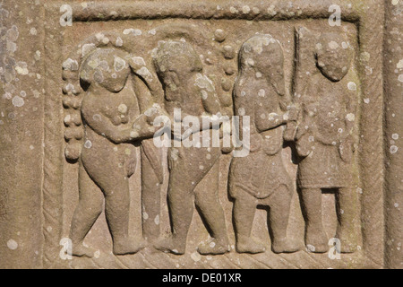 Caïn et Abel scène biblique sur la croix de Muiredach à Monasterboice (comté de Louth), l'Irlande Banque D'Images