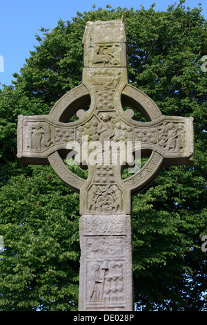 La venue du Christ et d'autres scènes bibliques sur la croix de l'Ouest (Grand Croix) à Monasterboice (comté de Louth), l'Irlande Banque D'Images