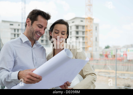 L'examen des architectes dans la construction du plan directeur Banque D'Images