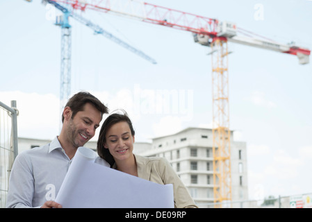 L'examen des architectes dans la construction du plan directeur Banque D'Images