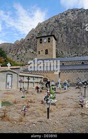 Le cimetière et l'église, village de Sopeira, Pyrénées, la province d'Huesca, Aragon, Espagne, PublicGround Banque D'Images