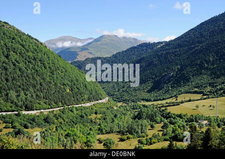 Paysage près du tunnel de Vielha, la route N 230, Escaldes-Engordany, Viella, Val d'Aran, vallée d'Aran, Pyrénées, province de Lleida Banque D'Images