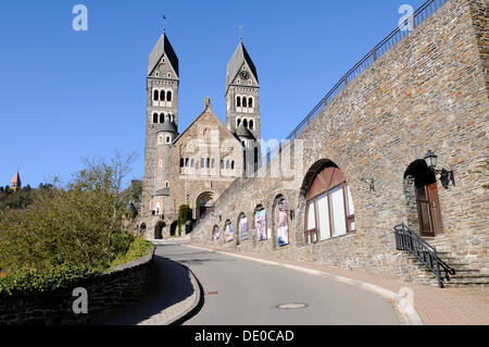 L'église paroissiale, Clervaux, Luxembourg, Europe, PublicGround Banque D'Images