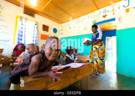 L'enseignement dans une petite école à la périphérie de Musanze Banque D'Images