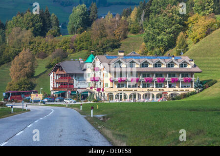 L'hôtel Erika dans Prags, Braies, province de Bolzano-Bozen, Dolomites, Italie, Europe Banque D'Images