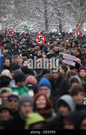 Protestation contre un néo-nazi, mars manifestation contre l'extrémisme de droite et le révisionnisme historique Banque D'Images