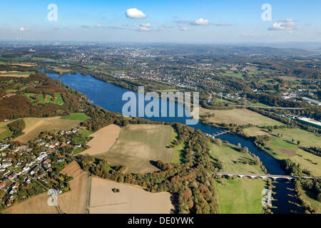 Vue aérienne du barrage Kemnader Stausee, Weir, vallée de la Ruhr, Bochum, la rivière Ruhr, Ruhr, Rhénanie du Nord-Westphalie Banque D'Images