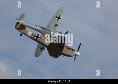 Deux Messerschmidt 109 WW11 Affichage d'avions de chasse de la Luftwaffe à Duxford Classic Wings Air Afficher Banque D'Images