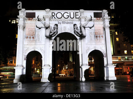 Londres, Royaume-Uni. 09 août, 2013. Rihanna fait sa marque sur Londres, Marble Arch, London, Angleterre, le 9 septembre 2013. Credit : KEITH MAYHEW/Alamy Live News Banque D'Images