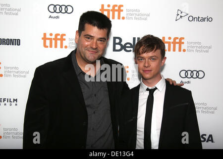 Toronto, Canada. 10e Août, 2013. Réalisateur Nimrod Antal (l) et l'acteur Dane DeHaan assister à la première de 'Metallica : par l' jamais au cours de la 38e conférence annuelle de Toronto International Film Festival aka TIFF à Scotiabank Theatre de Toronto, Canada, le 09 septembre 2013. Photo : Hubert Boesl : dpa Crédit photo alliance/Alamy Live News Banque D'Images