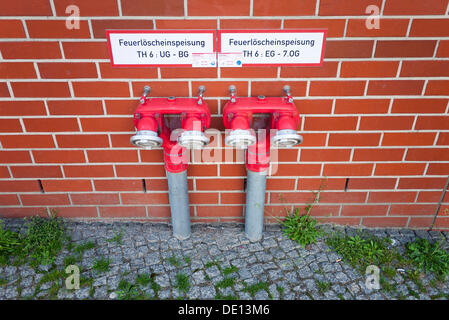 Pour les pompiers, l'approvisionnement en eau de lutte contre l'incendie Banque D'Images