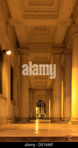 Arcades de Palazzo Chiericati conçu par Andrea Palladio, Museo Civico de Vicenza, la Piazza Matteotti, Vicenza, Vénétie, Italie Banque D'Images