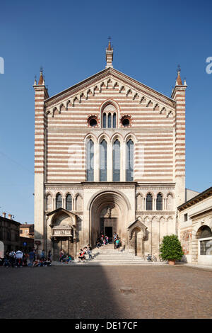 Église de San Fermo Maggiore, Vérone, Vénétie, Italie, Europe Banque D'Images