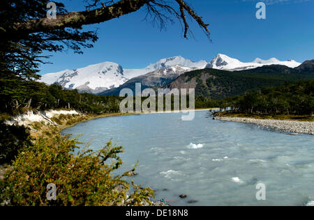 Lago Onelli, Cordillère, Parc National Los Glaciares, UNESCO World Heritage Site, province de Santa Cruz, Patagonie, Argentine Banque D'Images