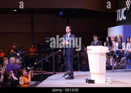 Bournemouth, Dorset, UK . 10e Août, 2013. Congrès 2013 de la TUC, Bournemouth, Dorset, England, UK 10 septembre 2013. Photo Ed Miliband montre le chef du parti travailliste le TUC adresse Congress 2013 à Bournemouth, Dorset, England, UK © Jeff Gilbert/Alamy Live News Crédit : Jeff Gilbert/Alamy Live News Banque D'Images