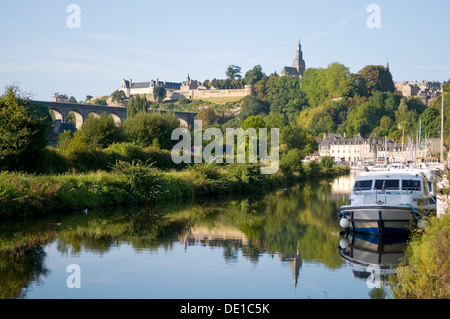 À partir de la Rance, Dinan, Bretagne, France Banque D'Images