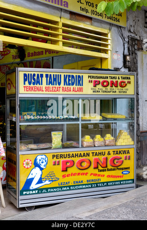 Boutique de produits locaux le tofu local avec le nom de marque de commerce de pong Banque D'Images