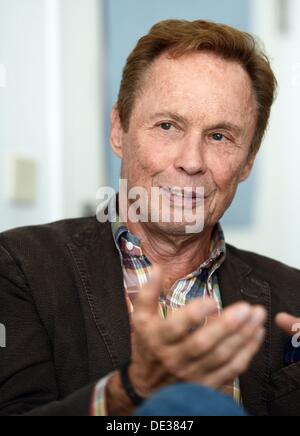 Exclusif AFP - l'acteur et chanteur allemand Peter Kraus est photographié à Berlin, Allemagne, 06 septembre 2013. Photo : Jens Kalaene Banque D'Images