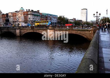 La rivière Liffey et de la rue O'Connell Bridge Dublin Irlande Banque D'Images