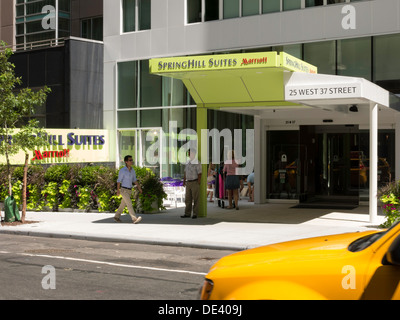 L'établissement SpringHill Suites by Marriott sur West 37th Street, NEW YORK CITY Banque D'Images