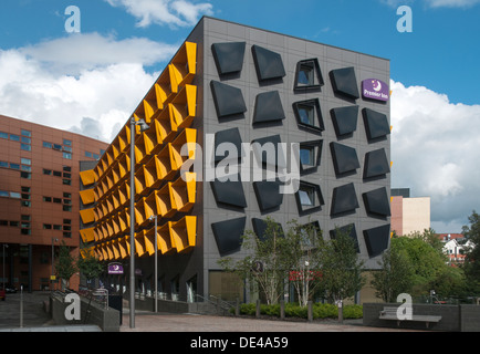 Le Premier Inn, B-6637 Place, Bury, Greater Manchester, Angleterre, Royaume-Uni. Architecte : Carey Jones. Banque D'Images