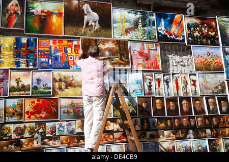 Peintures à vendre à Florian Gate (Brama Florianska), Cracovie, Pologne Banque D'Images