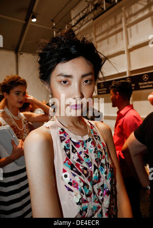 New York, NY, USA. 10e Août, 2013. Les coulisses de modèles MBFW à New York City. Crédit : Scott Houston/Alamy Live News Banque D'Images