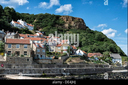 La lumière de l'après-midi sur Runswick Bay Village Banque D'Images